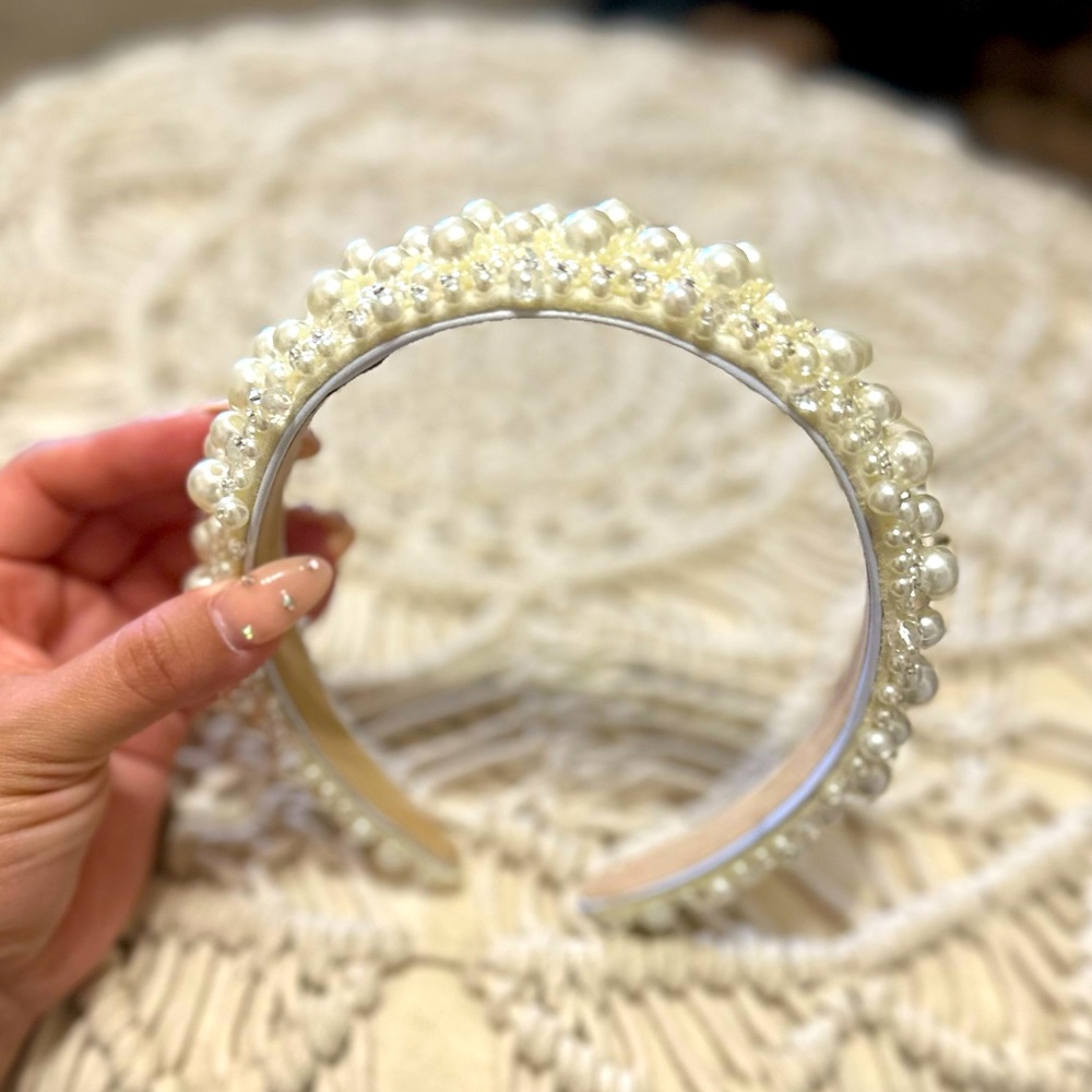 Bridal pearl headband